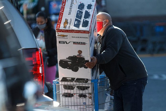 12-04-20-LOCAL-Black Friday Shopping-sgphoto-4