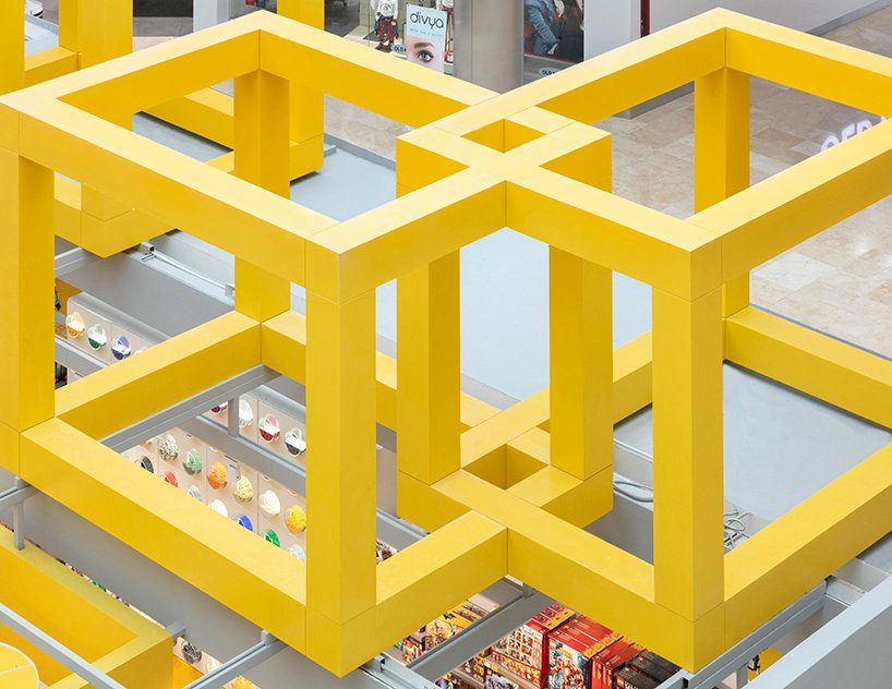 lego store opens a very colorful store in mexico 8