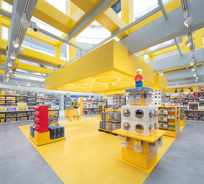 lego store opens a very colorful store in mexico 3