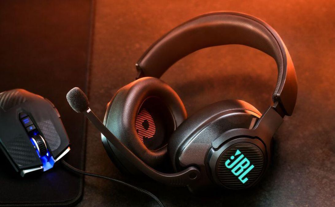 jbl-quantum-400-headset